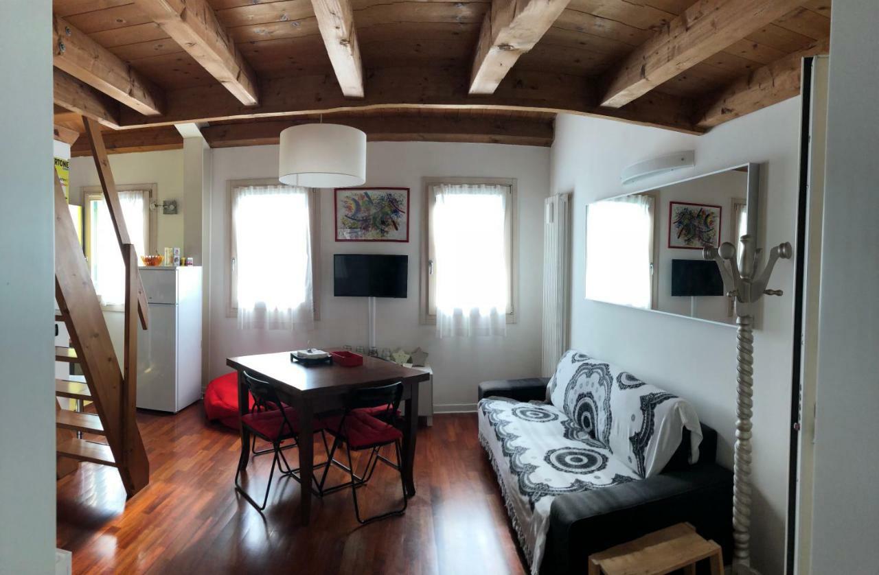 Casa Vacanze Chez La Reine - Holiday Home Vicence Extérieur photo